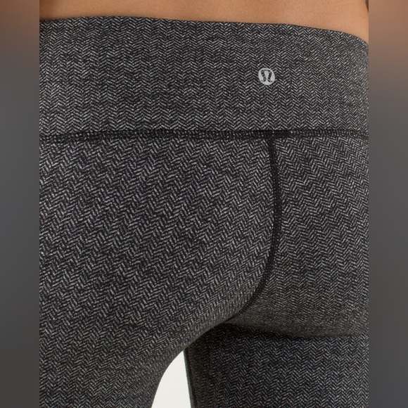 Lululemon Wunder Under Pant
Heathered Herringbone Heathered Black - Picture 10 of 11